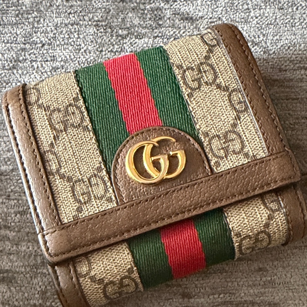 Gucci Tan and Green GG Logo Wallet